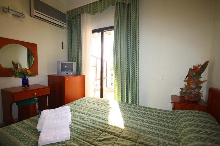 Hotel Cavo D' Oro Nea Moudania Habitación foto